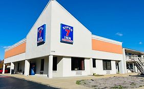 Super 7 Inn Tupelo